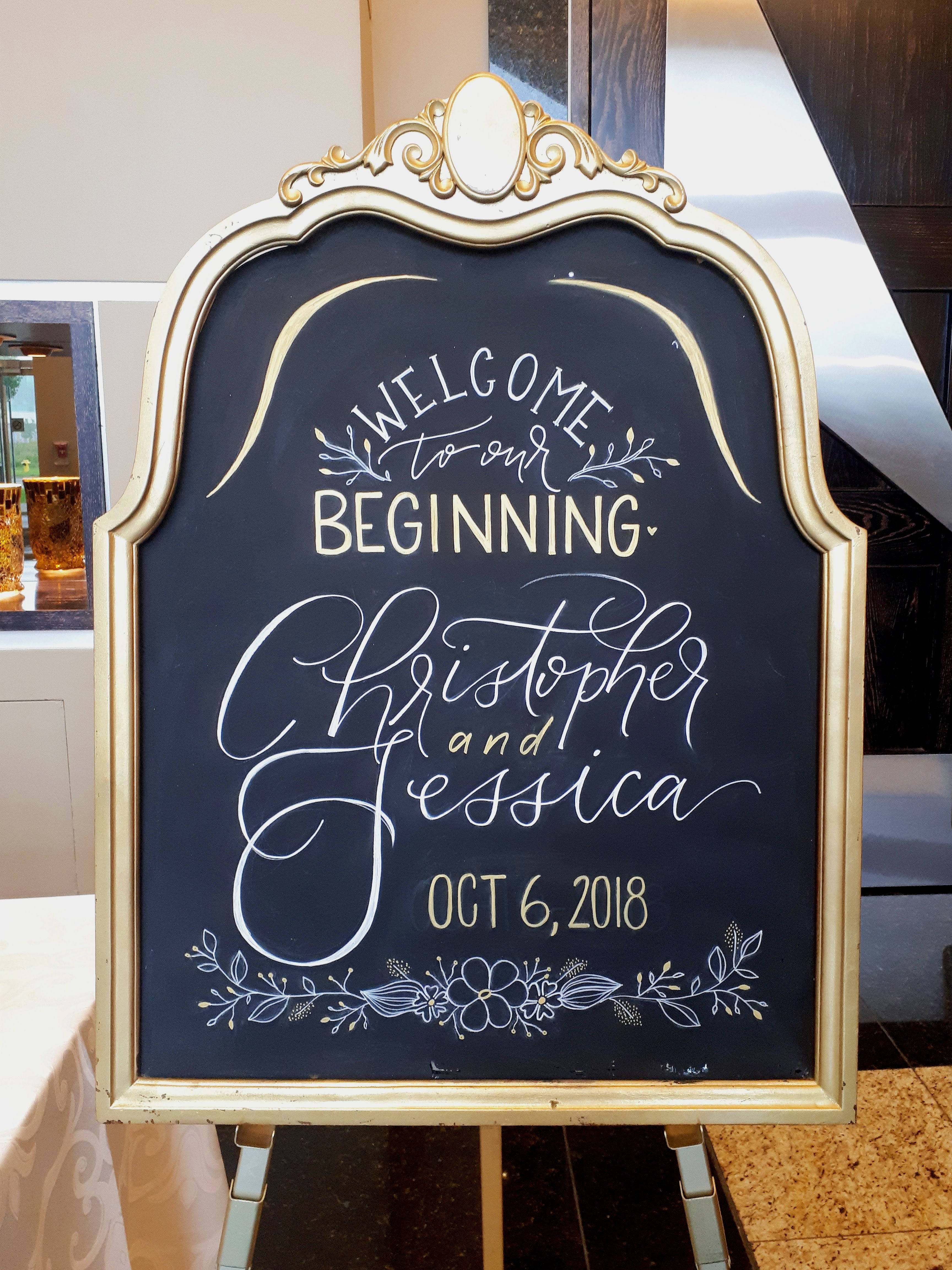 luuluu logo with transparent background